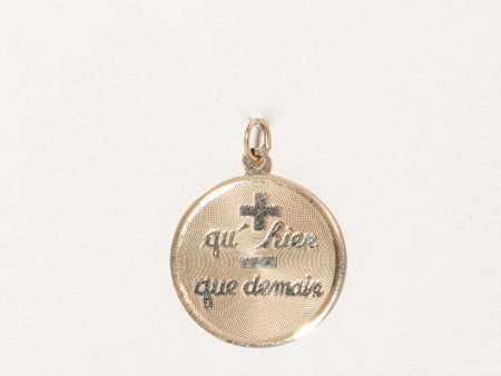 14k Yellow Gold  qu’hier que demain  Pendant Fashion