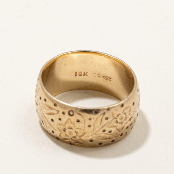 10k Yellow Gold Floral Design Ring | SZ 7 | For Sale