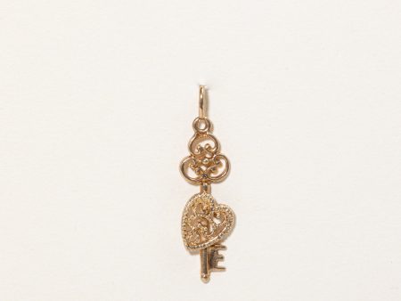 10k Yellow Gold Key & Heart Charm Hot on Sale